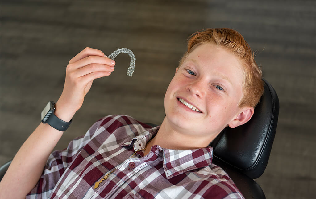 SIM 73082 Blog Invisalign Under 18 1024×648